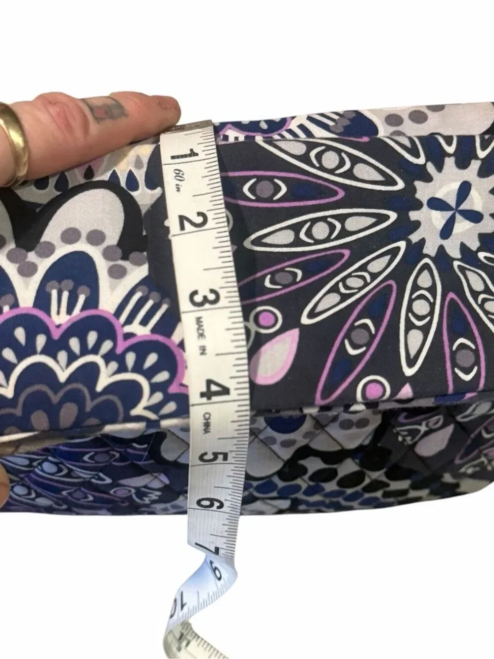 VERA BRADLEY Hanging Travel Organizer Toiletry Bag Mimosa Medallion